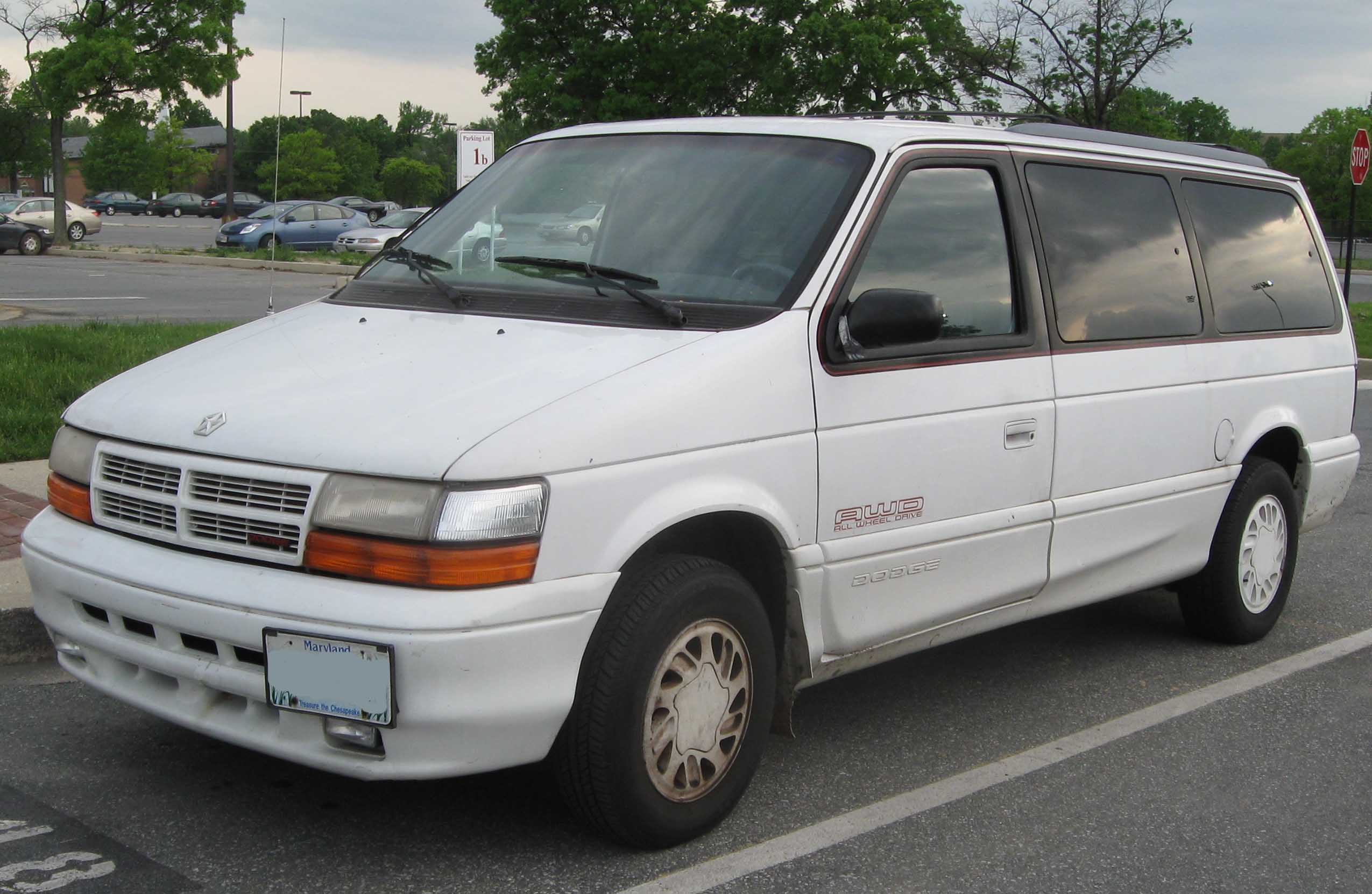 Dodge Caravan 1996 photo - 1