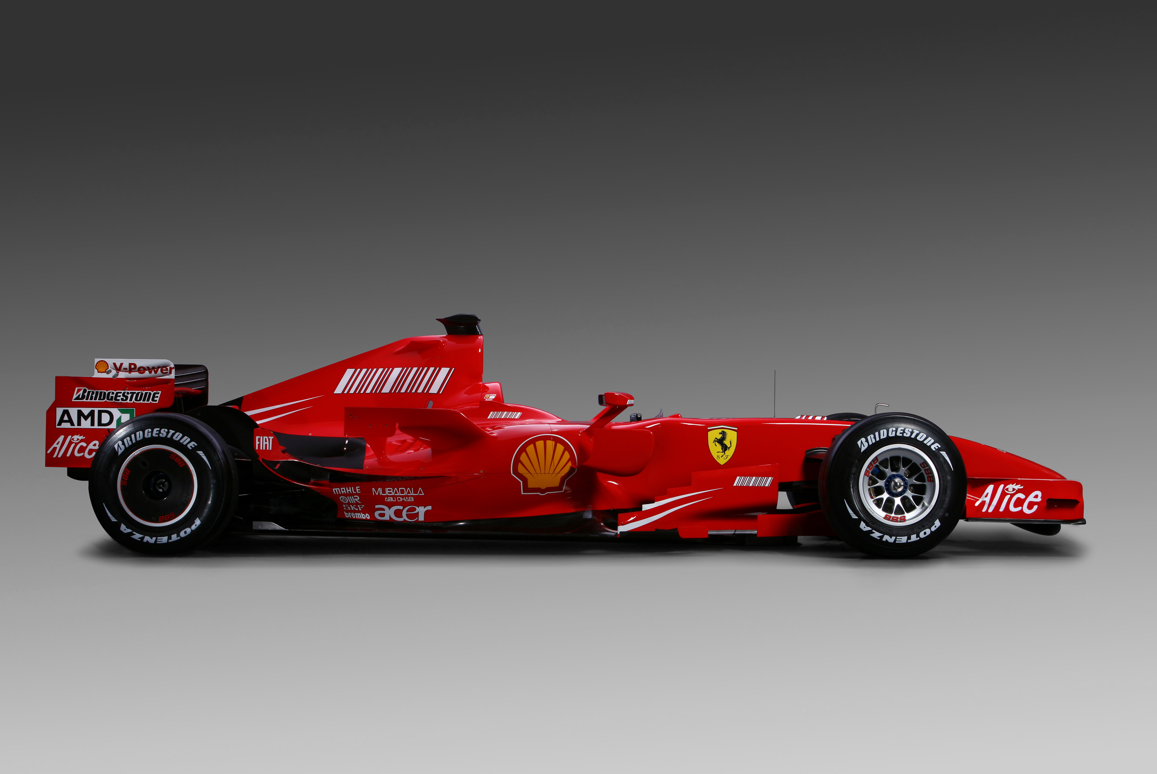 Ferrari F1 2004 photo - 1
