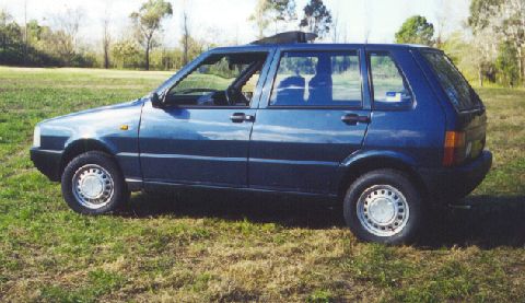 Fiat Uno 1983 photo - 2