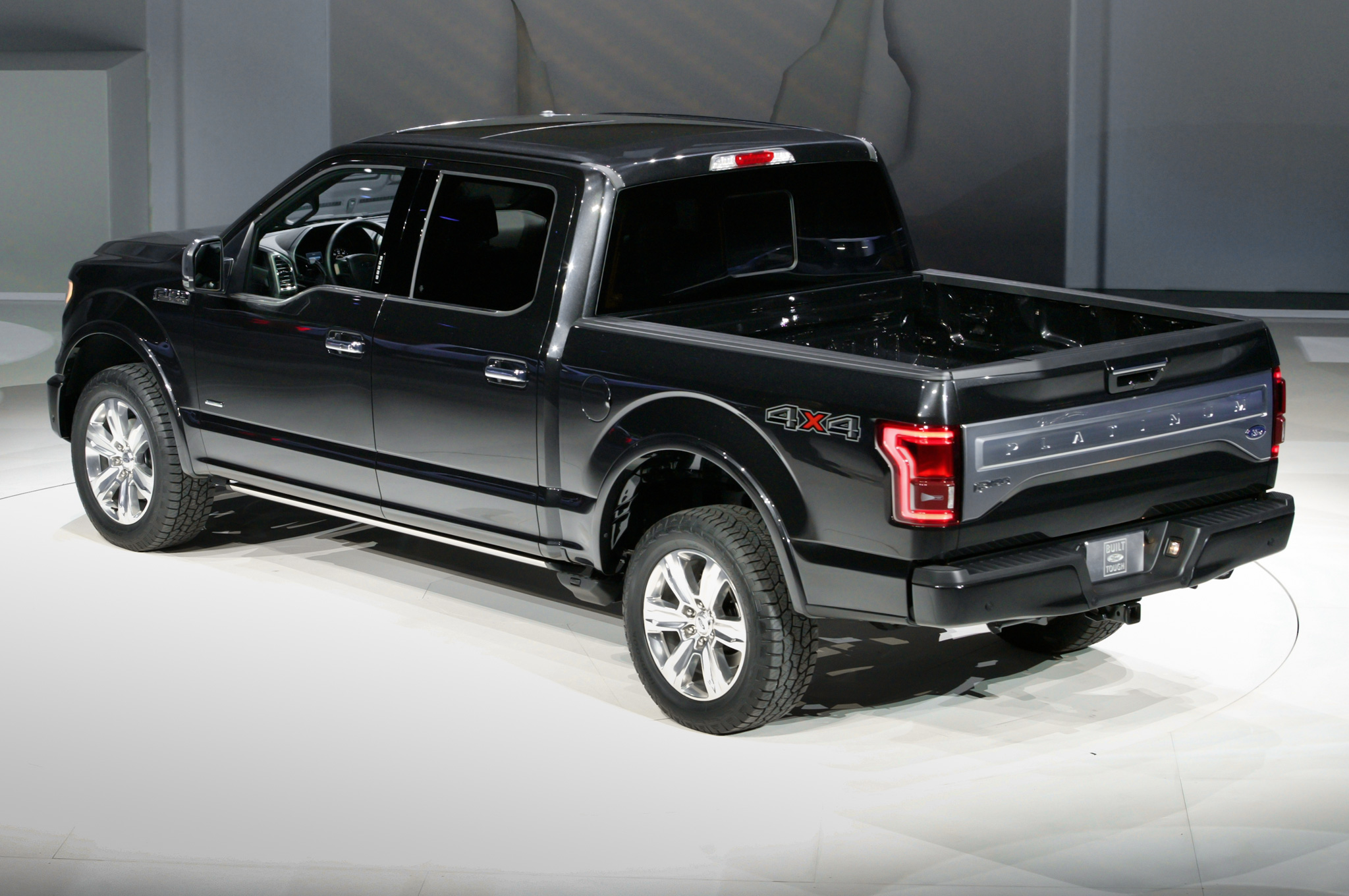 Ford 2500 2015 photo - 8