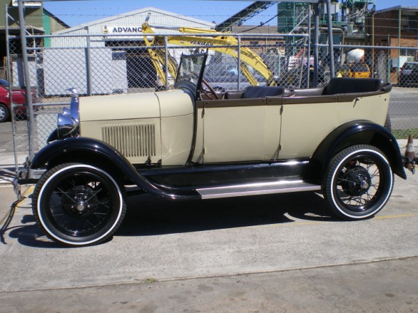 Ford a 1928 photo - 2
