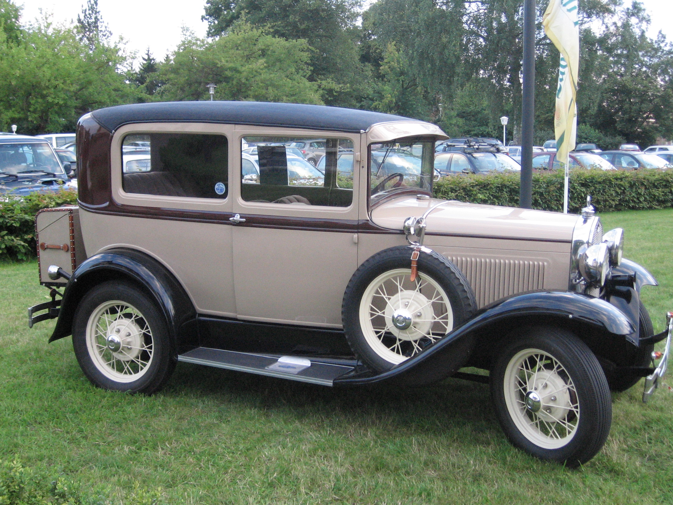 Ford a 1930 photo - 2