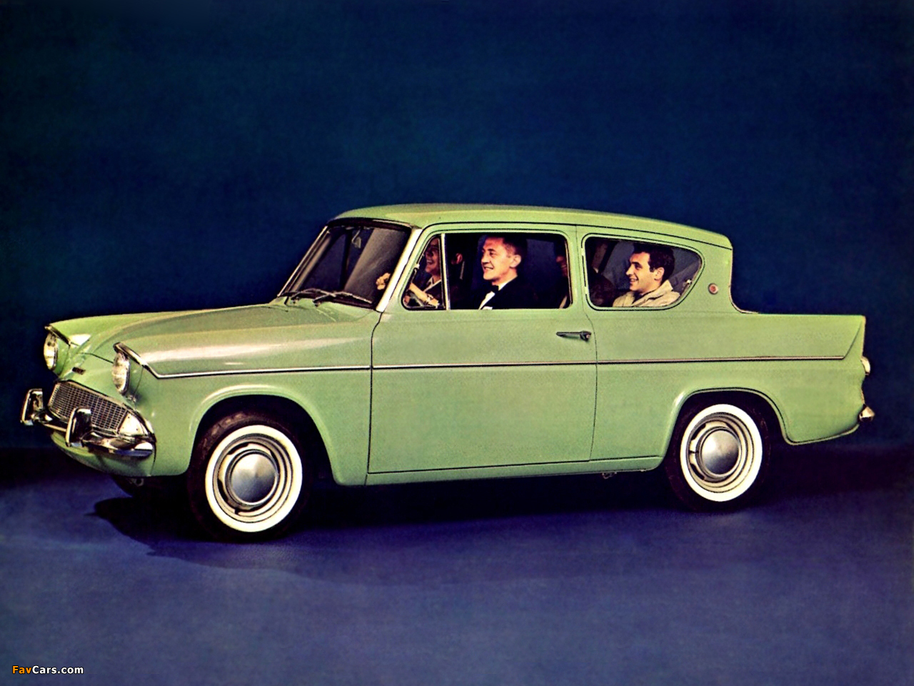 Ford Anglia 1959 photo - 3