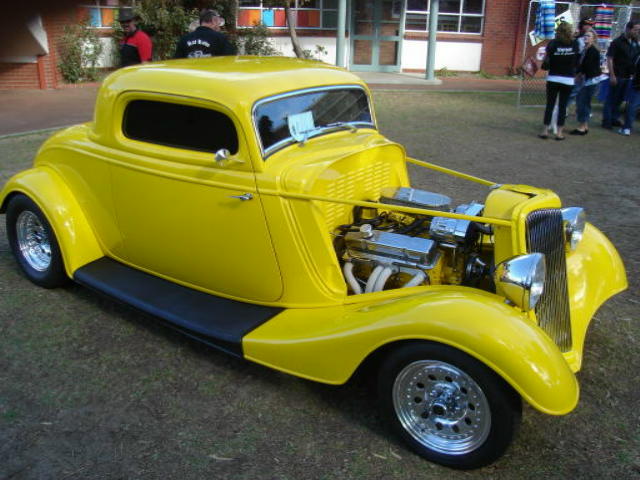 Ford Coupe 1938 photo - 8