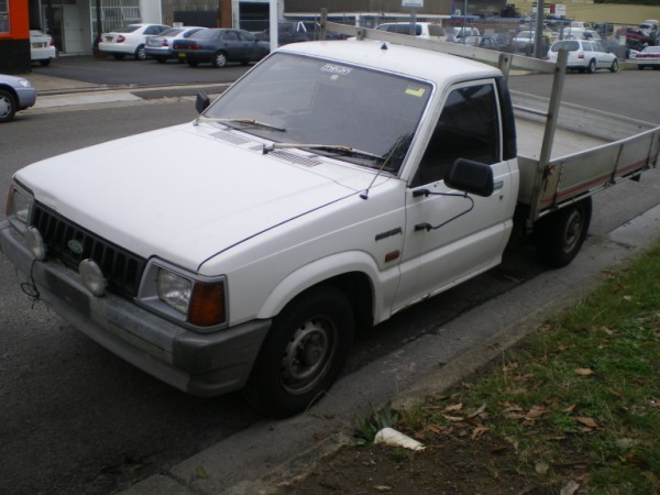 Ford courier 2010 photo - 8