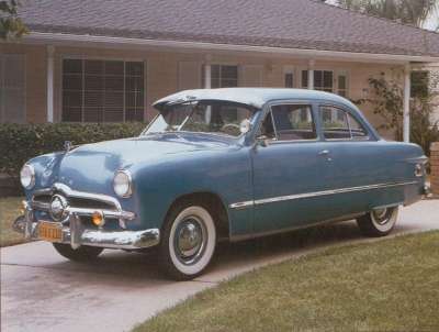 Ford Custom 1949 photo - 2