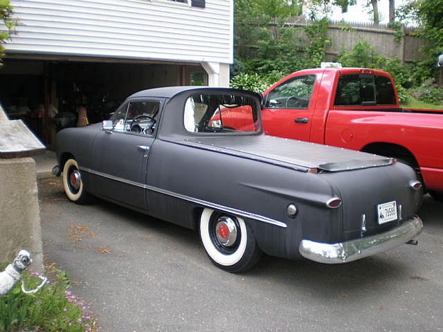 Ford Custom 1949 photo - 4