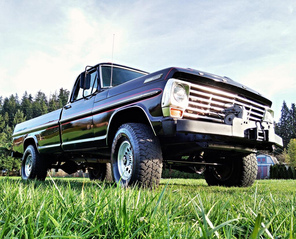 Ford F-250 1968 photo - 10