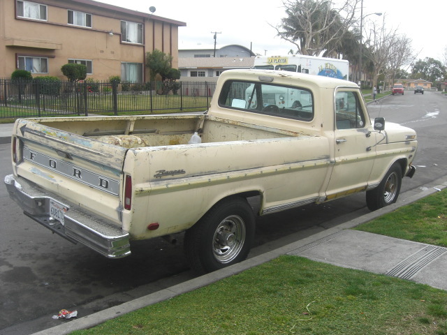 Ford F-250 1968 photo - 9