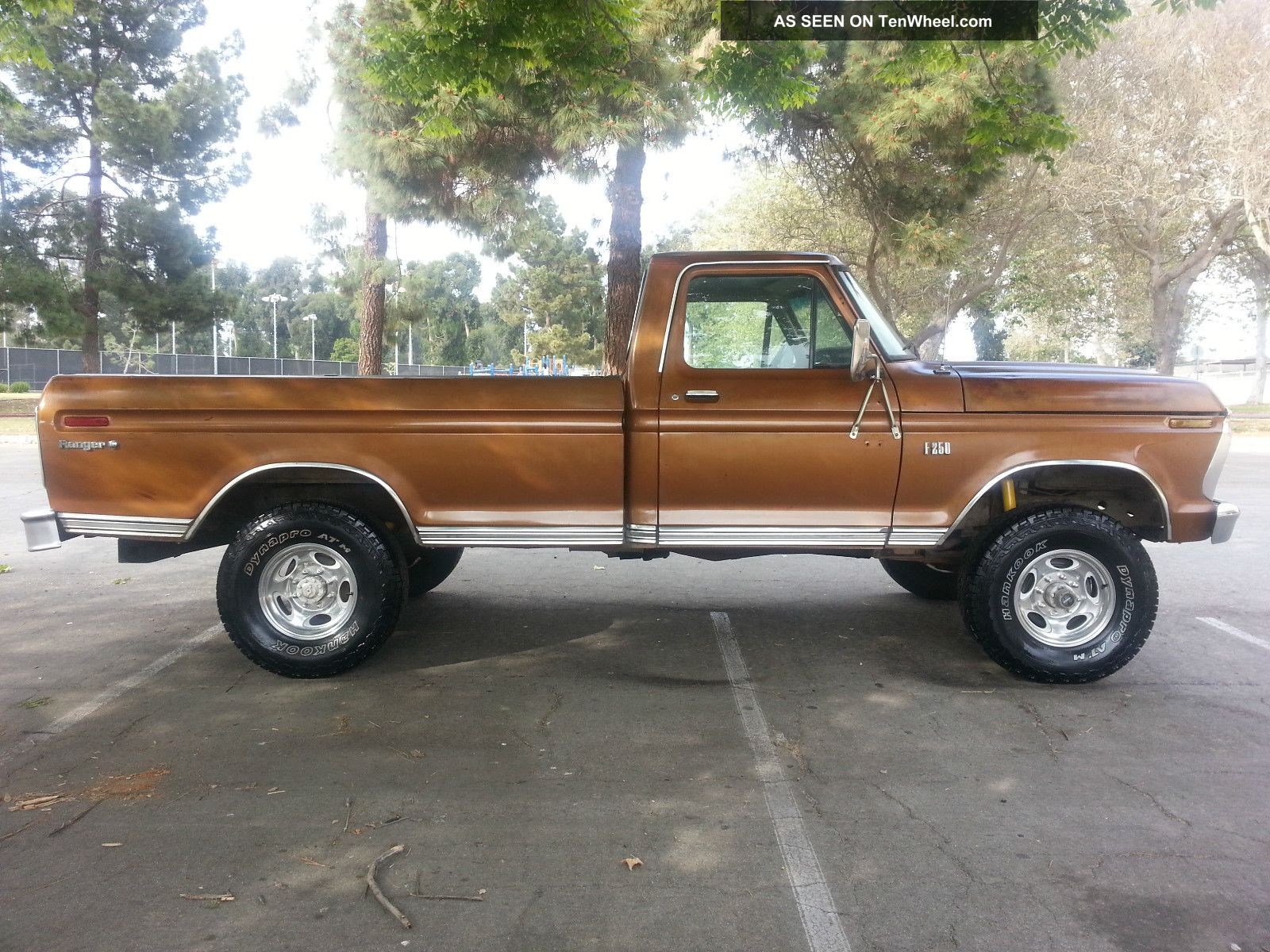 Ford f-250 1974 photo - 3