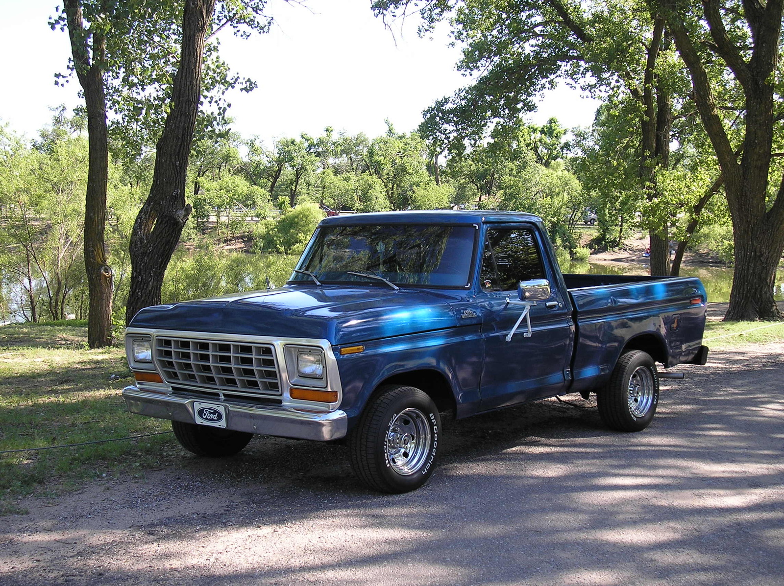 Ford f-250 1979 photo - 2