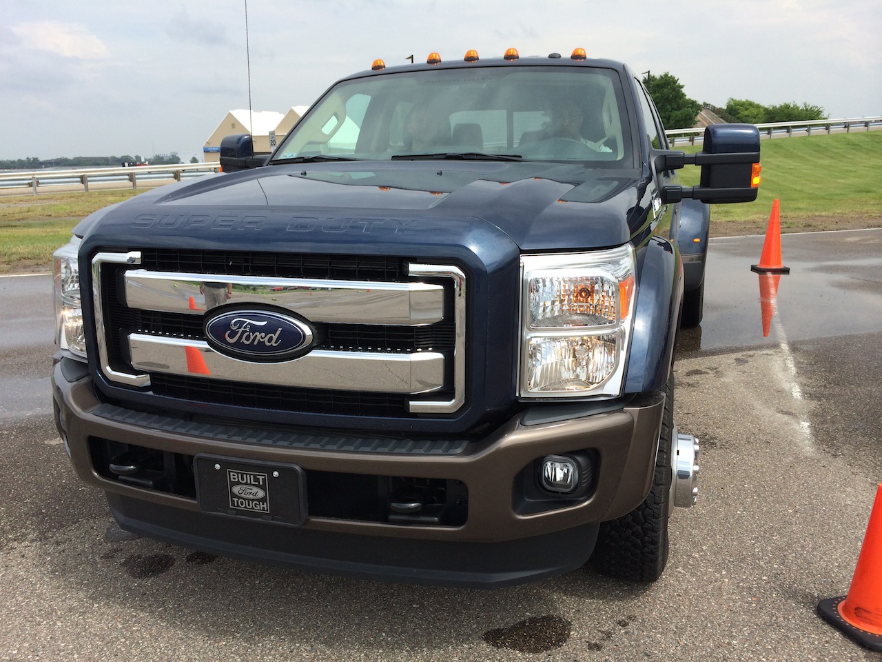 Ford F-350 2014 photo - 7