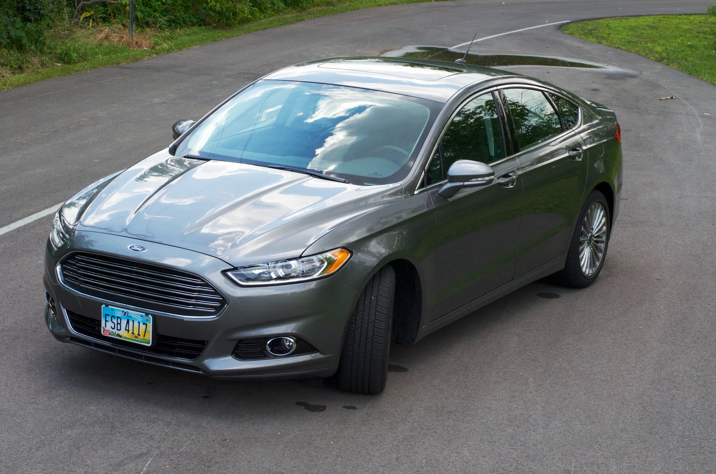 Ford Fusion 2013 photo - 9