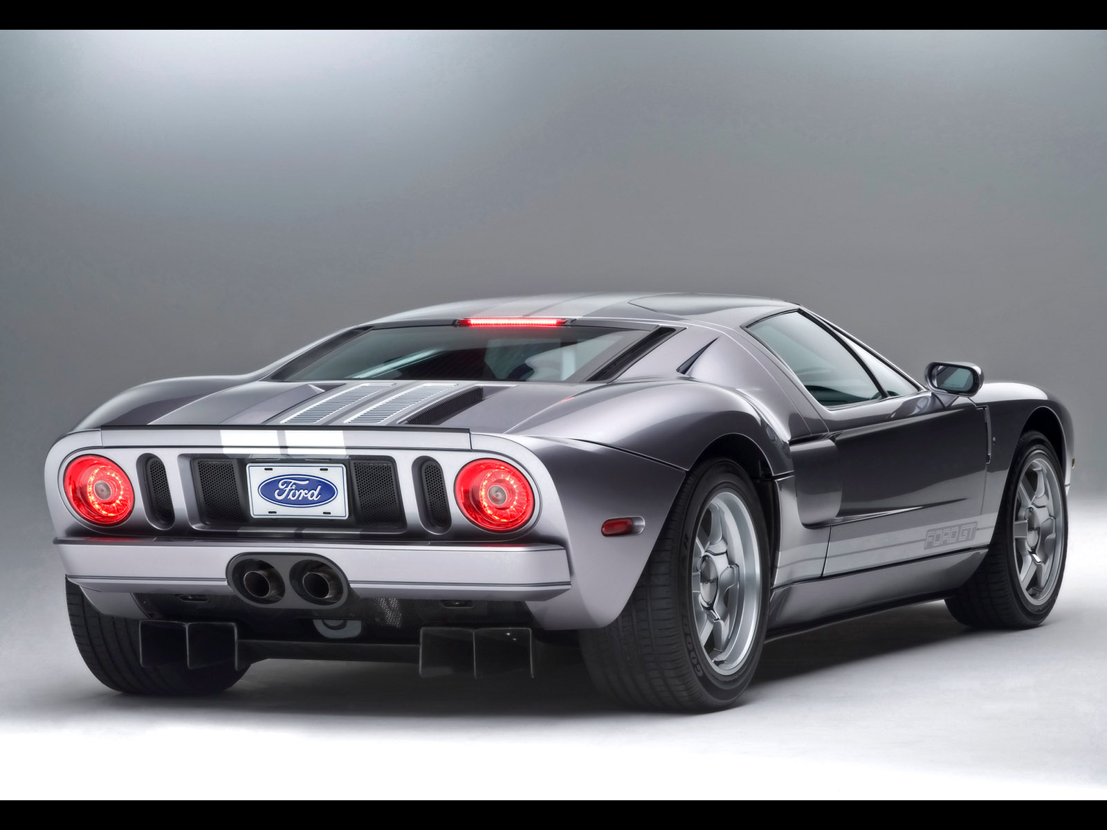 Ford GT 2009 photo - 5