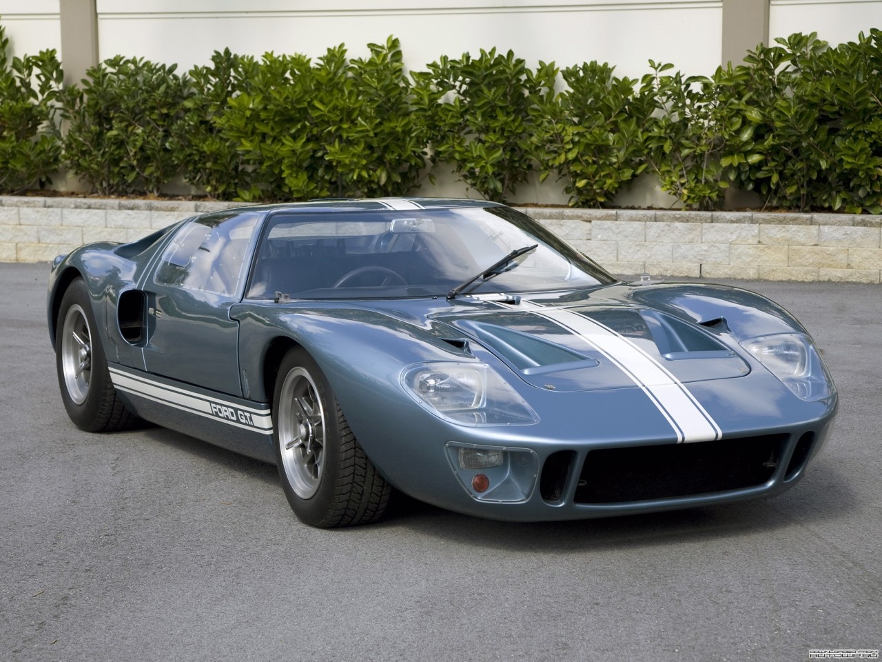 Ford GT40 1966 photo - 5