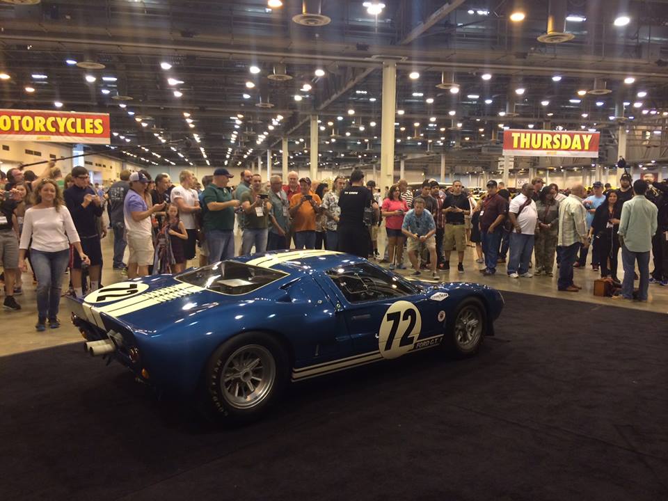 Ford GT40 2014 photo - 9