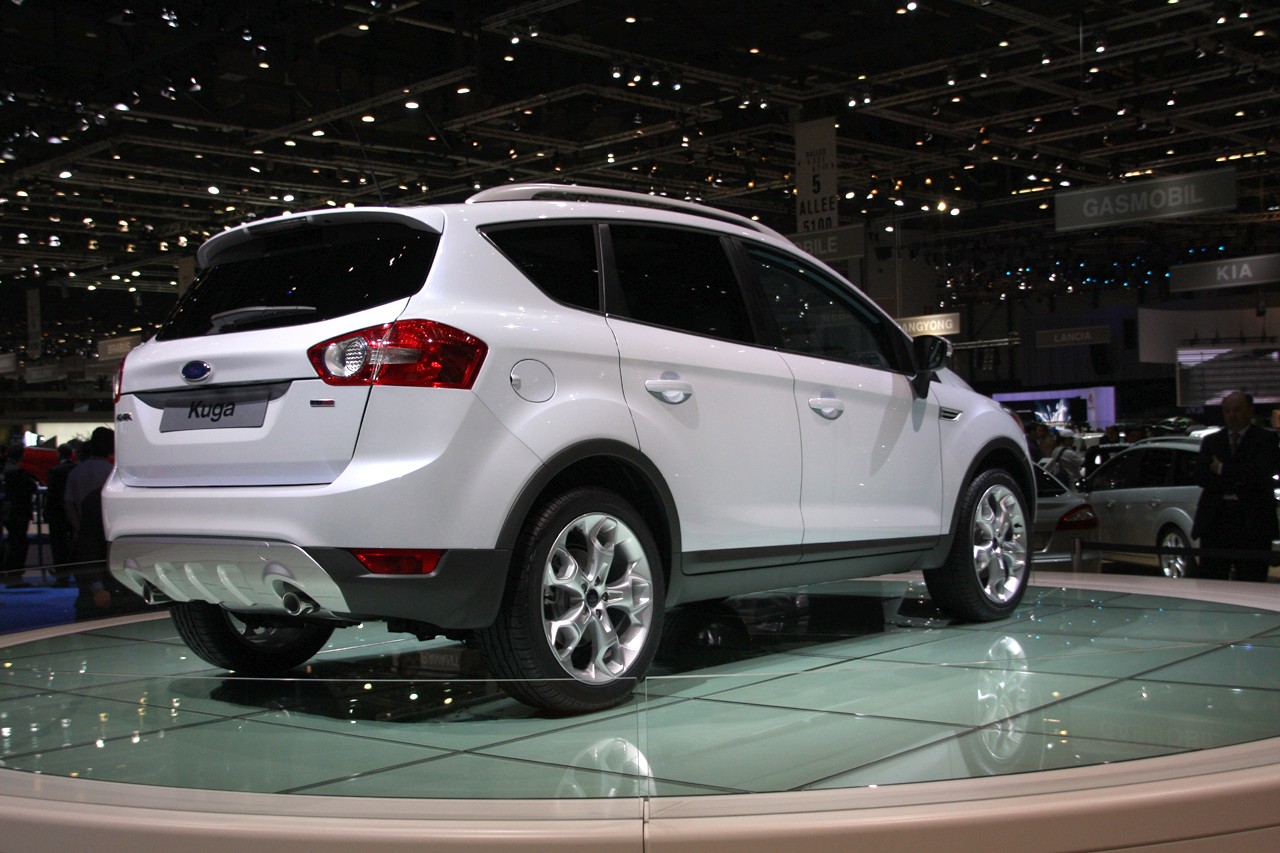 Ford Kuga 2010 Review, Amazing Pictures and Images Look