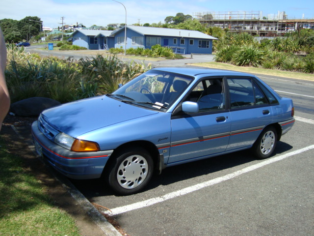 Ford laser 1984 photo - 6