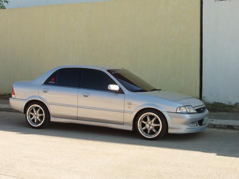 Ford Laser 2001 photo - 1