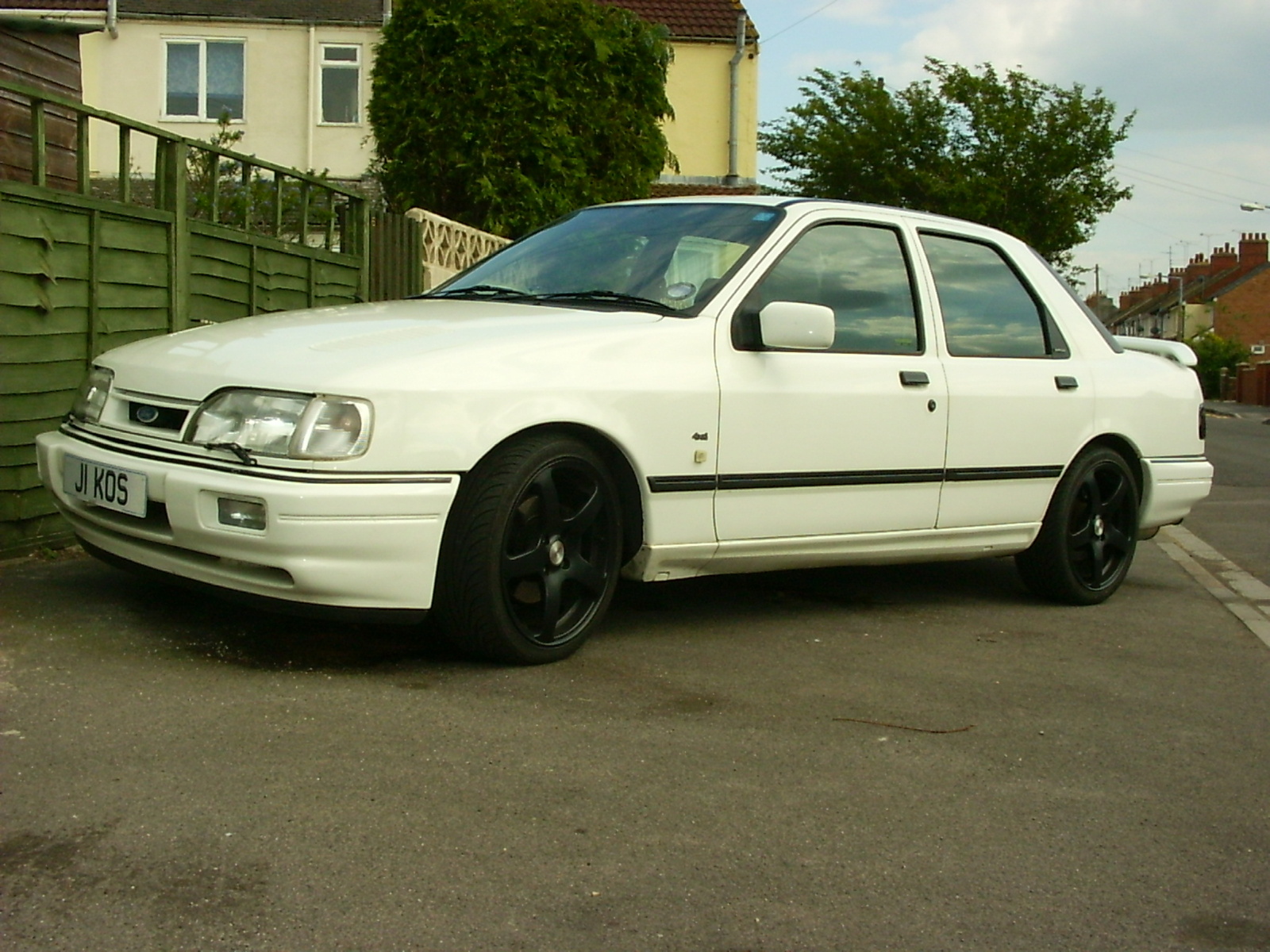 Ford Mondeo 1992 photo - 9