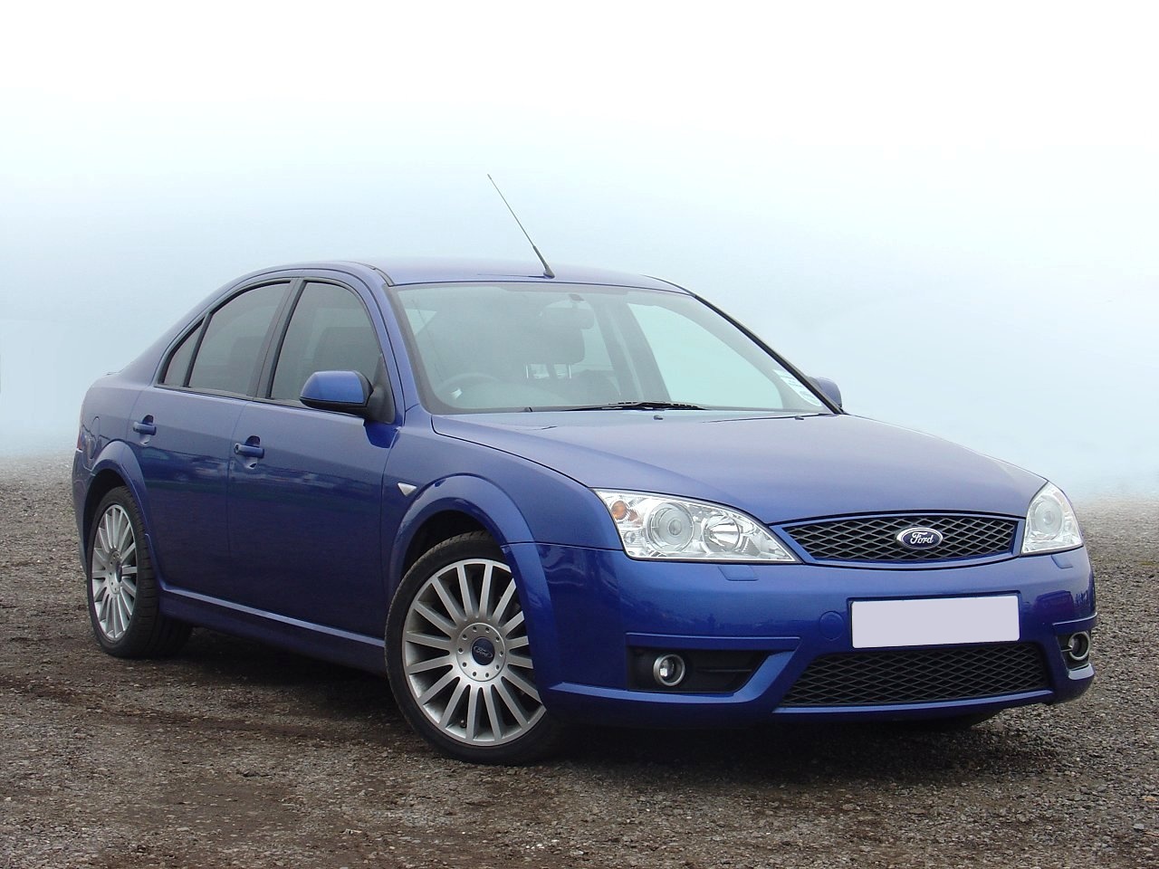 Ford Mondeo 2004 photo - 5