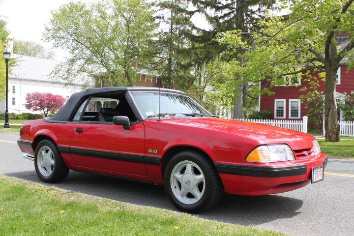 Ford Mustang 1991 photo - 2