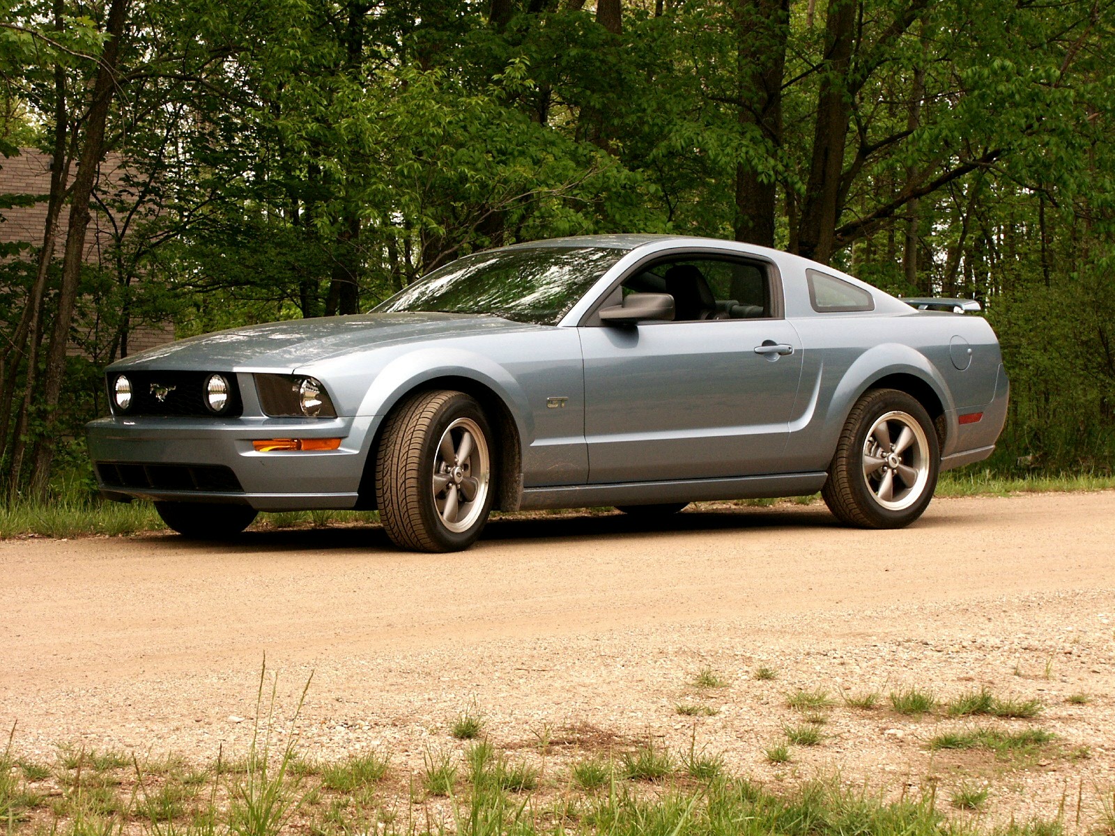 Ford Mustang 2005 photo - 3