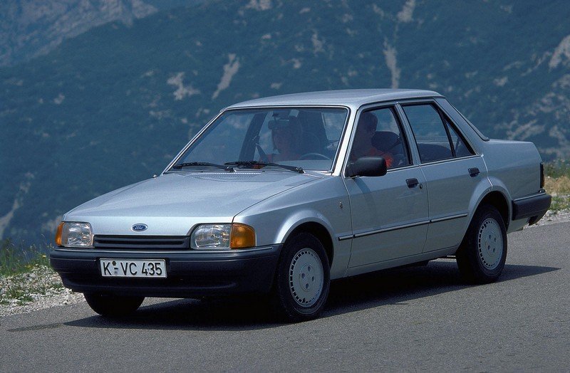 Ford Orion 1986 photo - 4