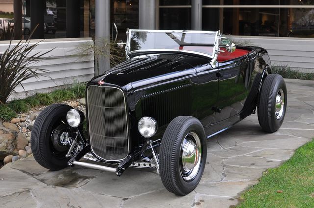 Ford Roadster 1932 photo - 7
