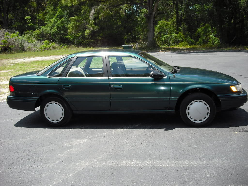 Ford Taurus 1993 photo - 5