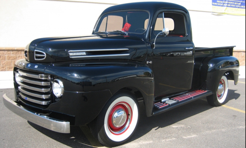 Ford Truck 1950 photo - 1