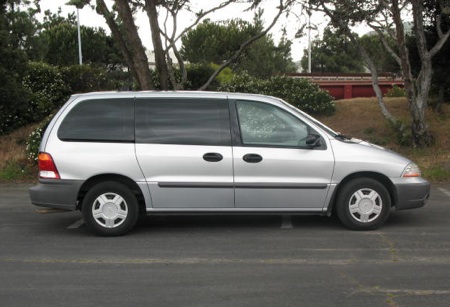 Ford Windstar 2001 photo - 1