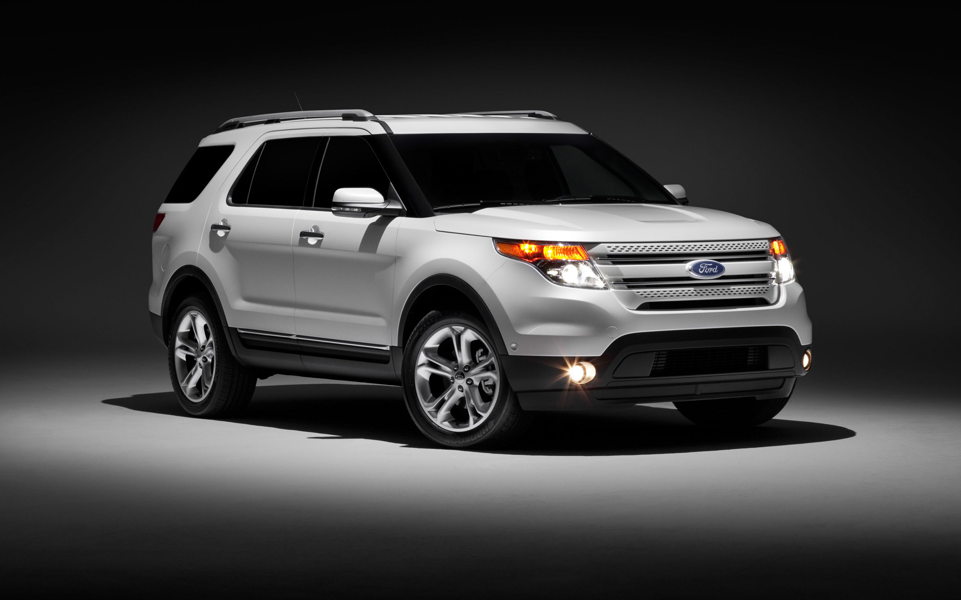 Ford XLT 2011 photo - 2