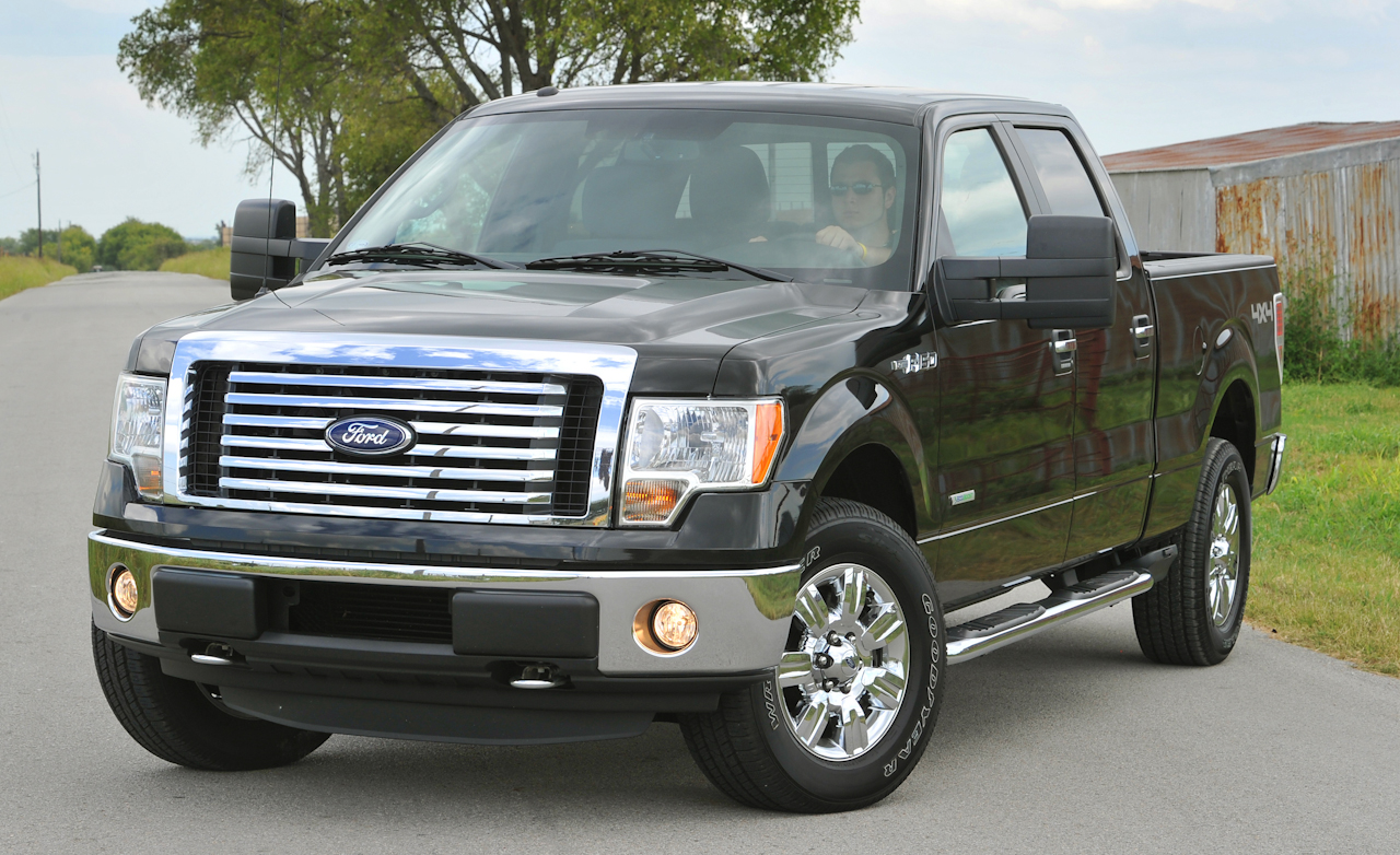 Ford XLT 2011 photo - 8