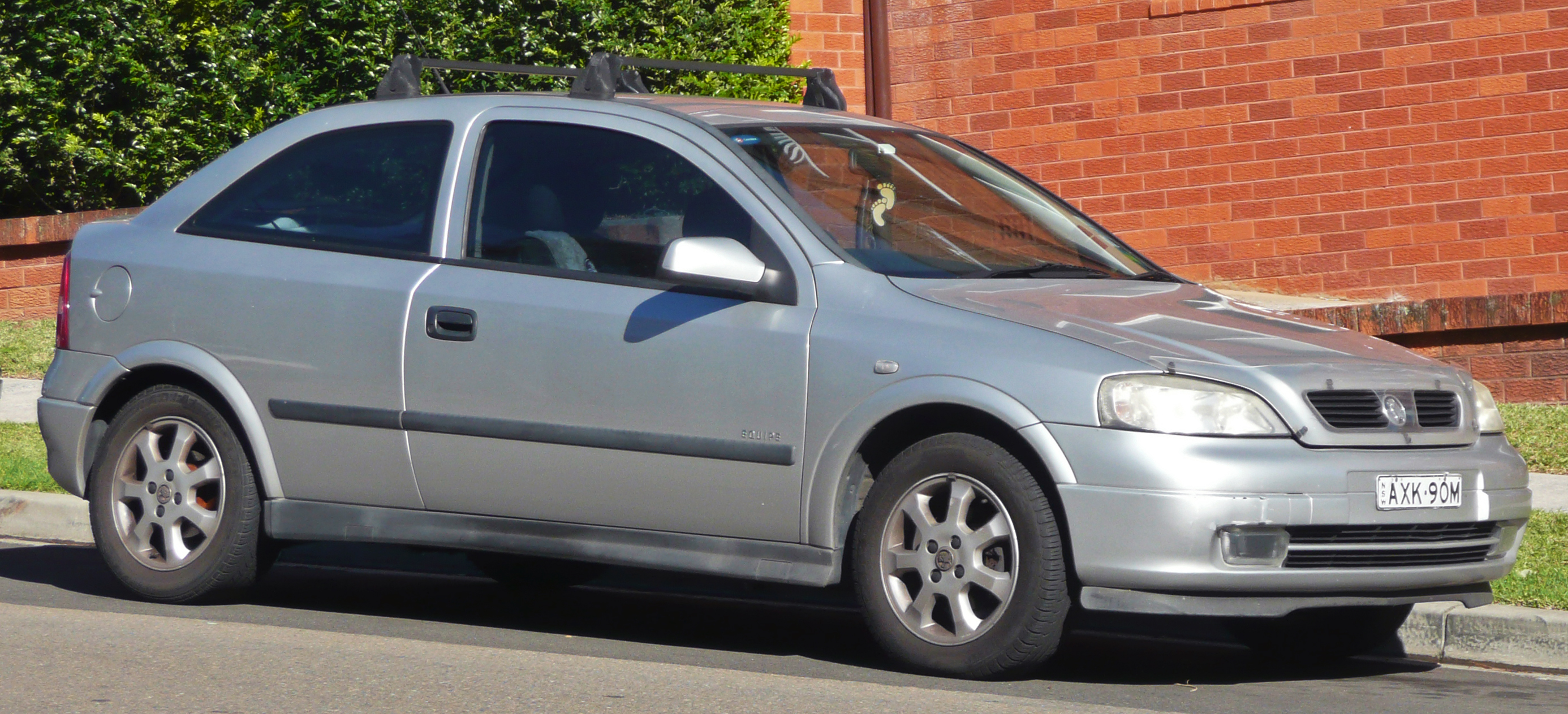 Holden Astra 2000 photo - 3