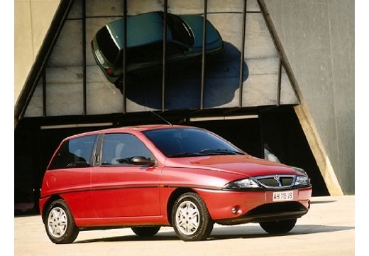Lancia Y 1997 photo - 2
