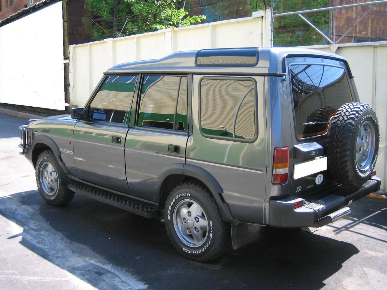 Land Rover Discovery 1993 photo - 2