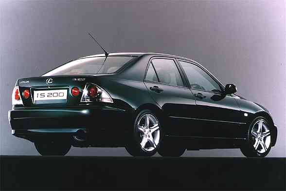 Lexus is 200 2005 photo - 5