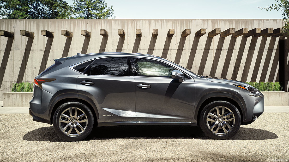 Lexus is 300 2015 photo - 4
