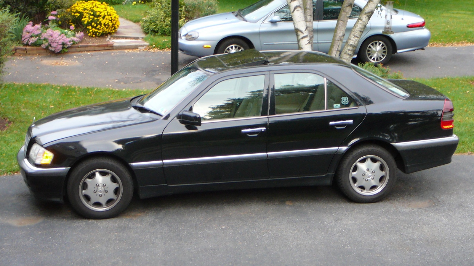 Mercedes 1999 photo - 2
