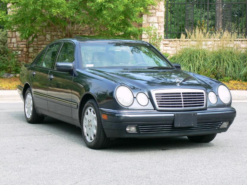 Mercedes 1999 photo - 3