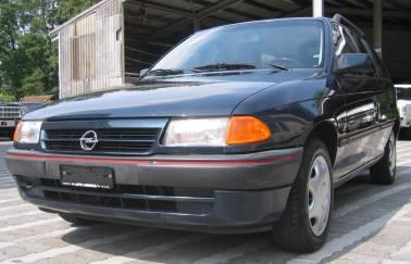 Opel Astra 1993 photo - 2