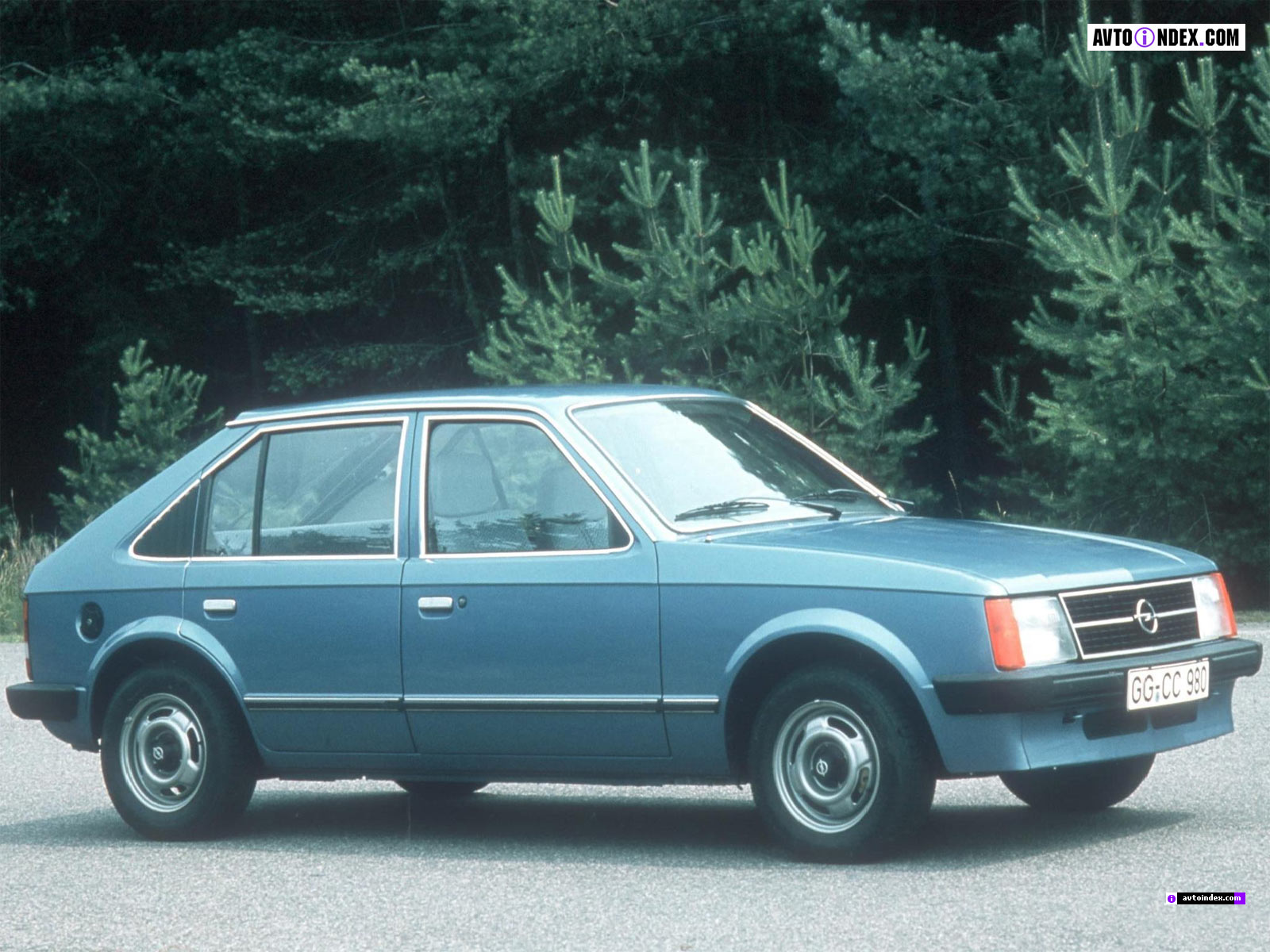 Opel Kadett 1983 photo - 1