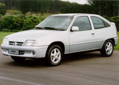 Opel Kadett 1995 photo - 1