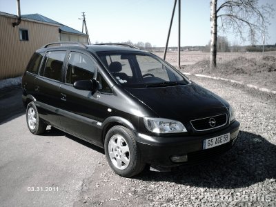 Opel Zafira 2000 photo - 2