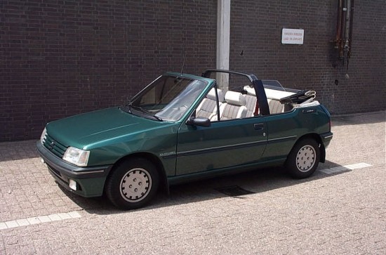 Peugeot 205 1993 photo - 1