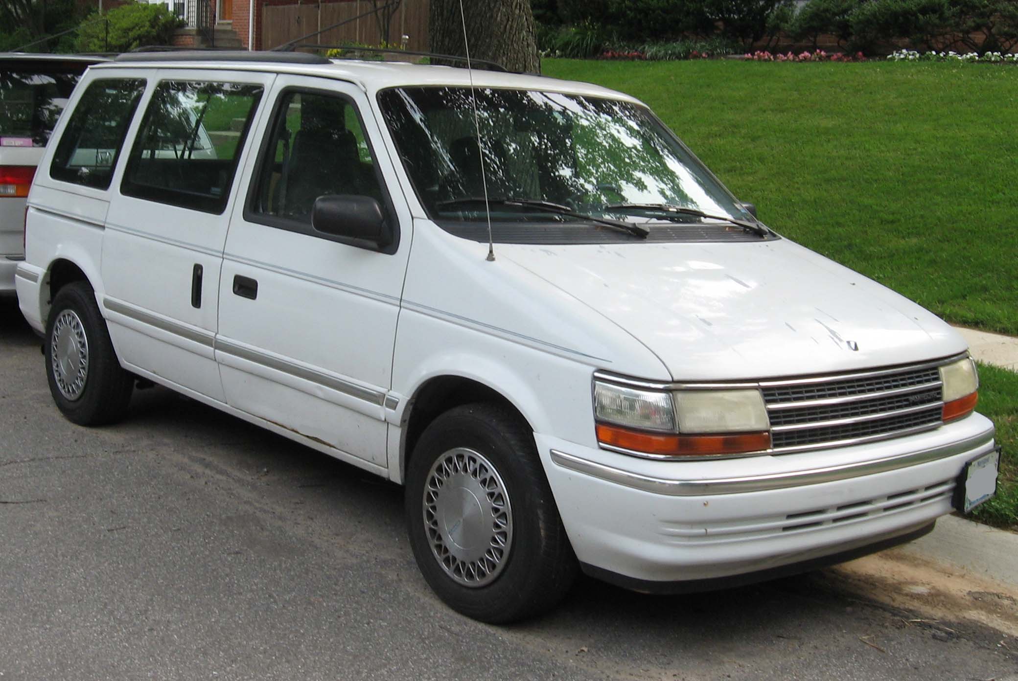Plymouth voyager 1994 photo - 2