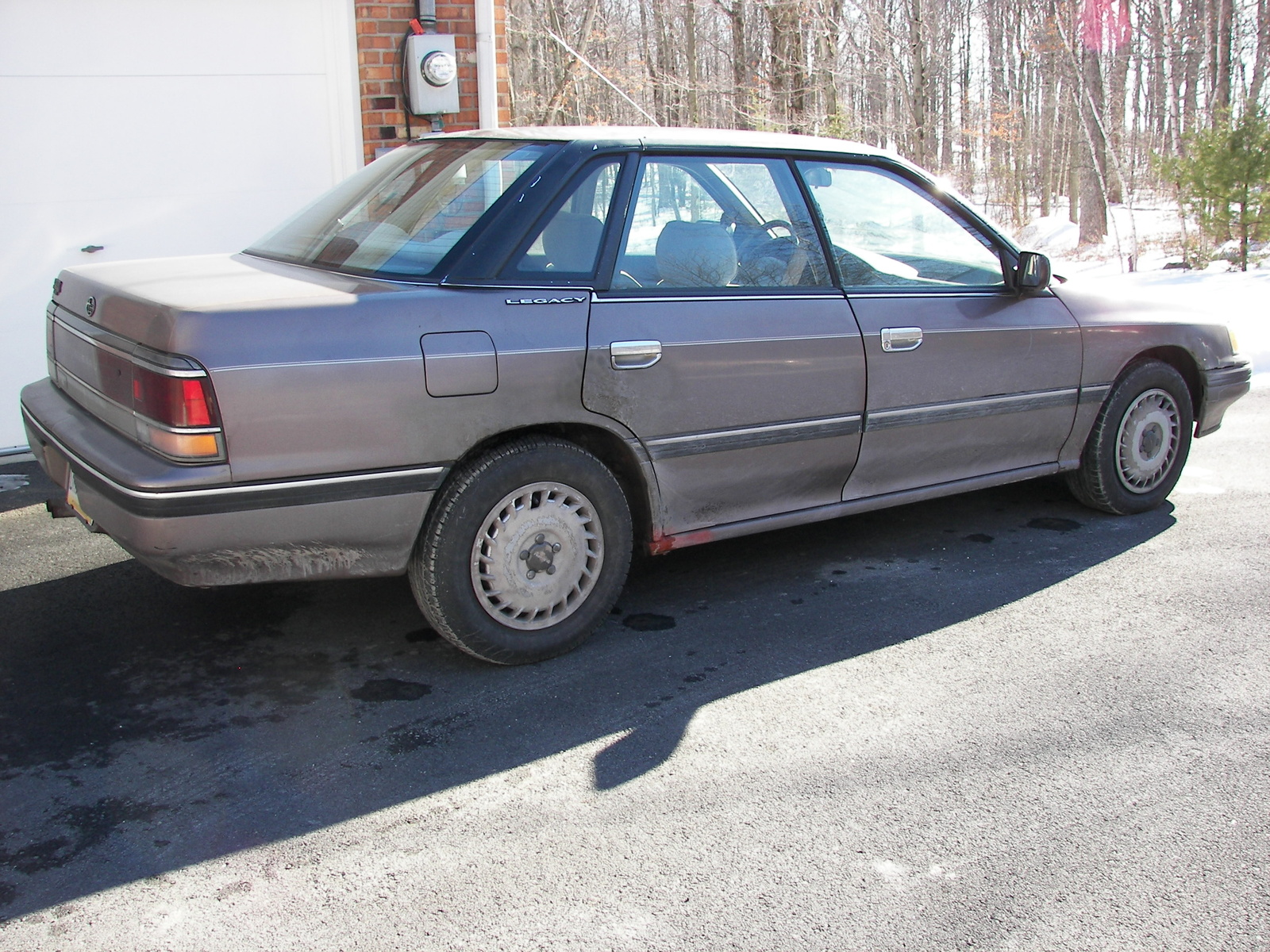 Subaru Legacy 1991 photo - 2