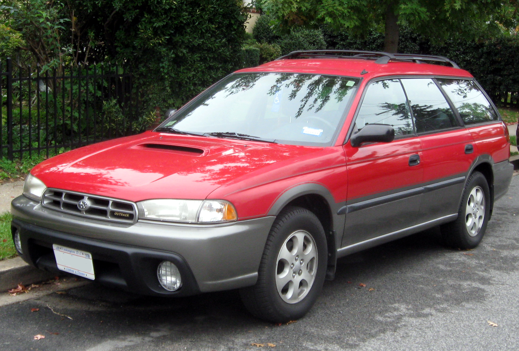 Subaru Outback 1994 photo - 1