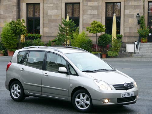 Toyota corolla verso 2010 photo - 4